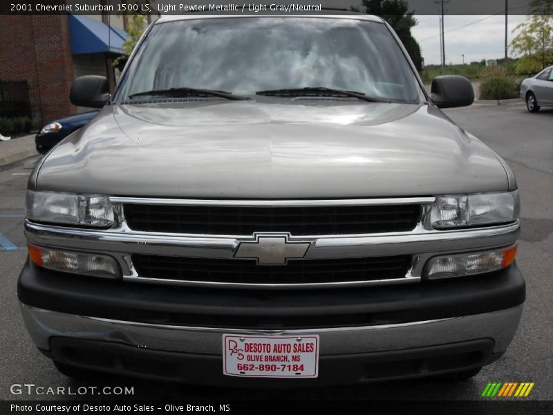 Light Pewter Metallic / Light Gray/Neutral 2001 Chevrolet Suburban 1500 LS