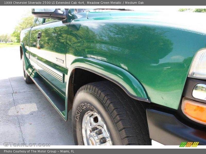Meadow Green Metallic / Medium Oak 1999 Chevrolet Silverado 2500 LS Extended Cab 4x4