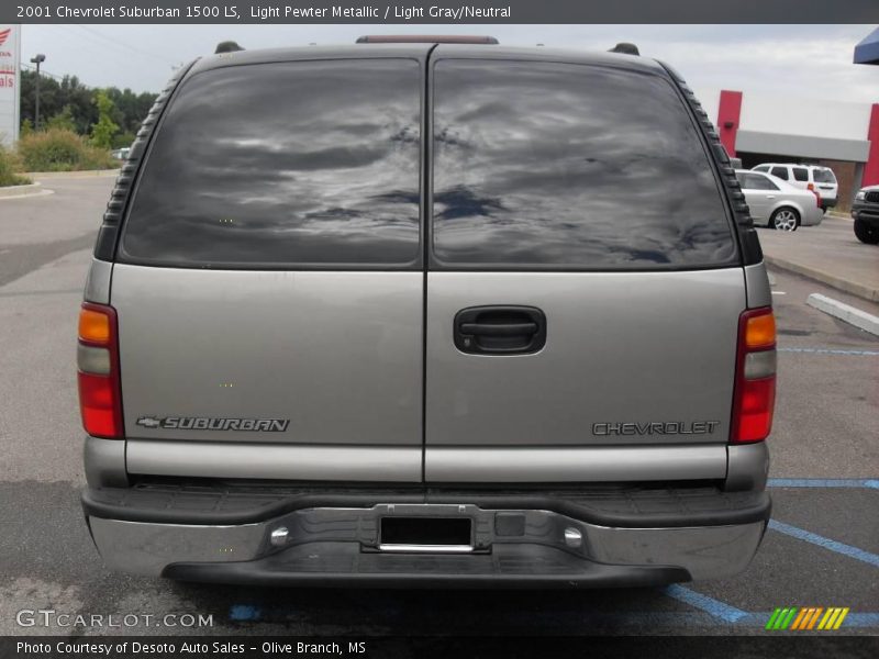 Light Pewter Metallic / Light Gray/Neutral 2001 Chevrolet Suburban 1500 LS