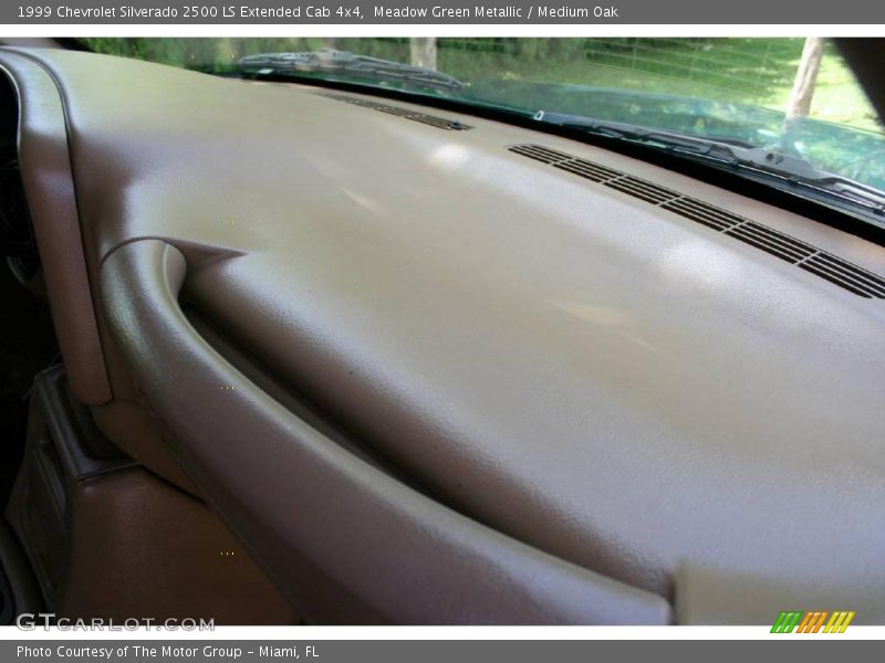 Meadow Green Metallic / Medium Oak 1999 Chevrolet Silverado 2500 LS Extended Cab 4x4