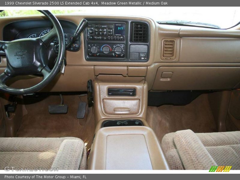 Meadow Green Metallic / Medium Oak 1999 Chevrolet Silverado 2500 LS Extended Cab 4x4