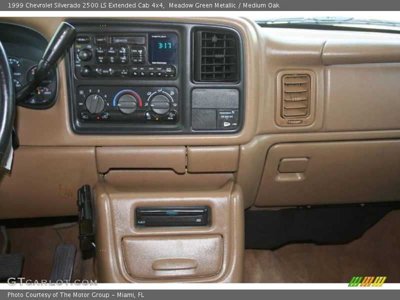 Meadow Green Metallic / Medium Oak 1999 Chevrolet Silverado 2500 LS Extended Cab 4x4