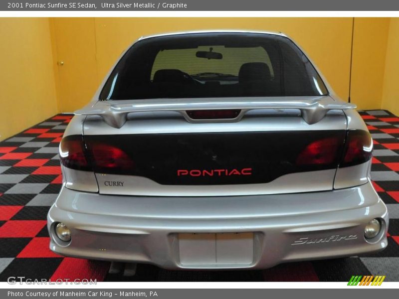Ultra Silver Metallic / Graphite 2001 Pontiac Sunfire SE Sedan