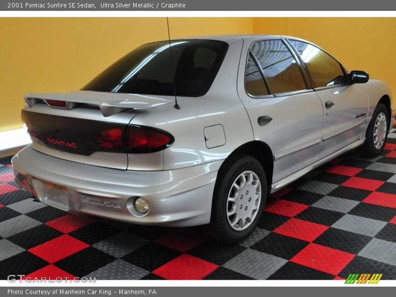 Ultra Silver Metallic / Graphite 2001 Pontiac Sunfire SE Sedan