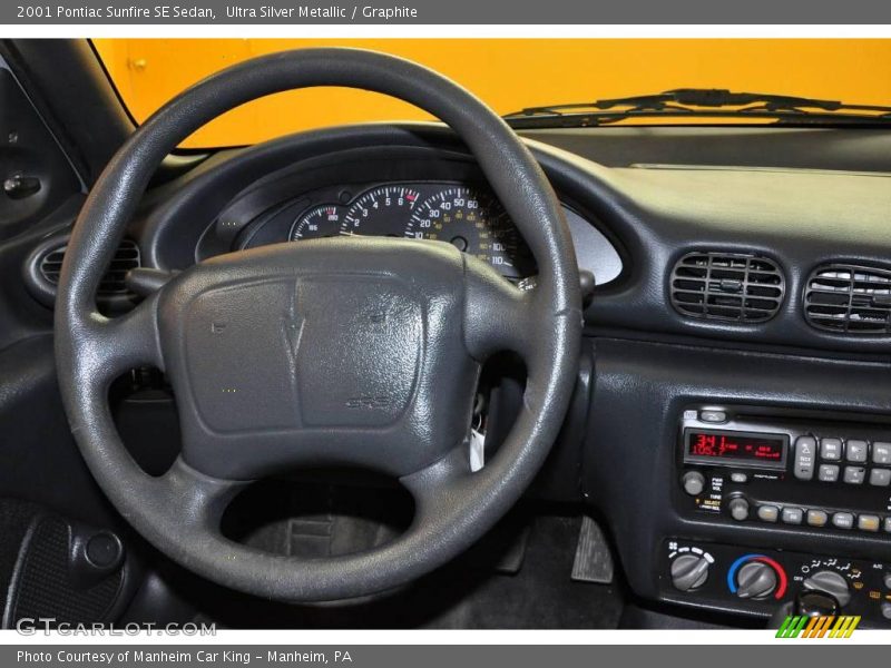 Ultra Silver Metallic / Graphite 2001 Pontiac Sunfire SE Sedan