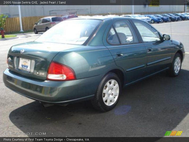 Jaded Pearl / Sand 2000 Nissan Sentra GXE