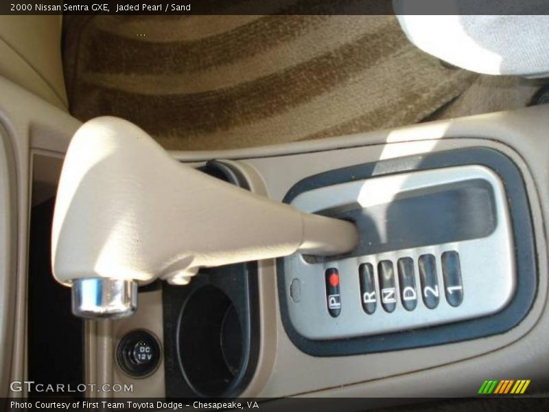 Jaded Pearl / Sand 2000 Nissan Sentra GXE
