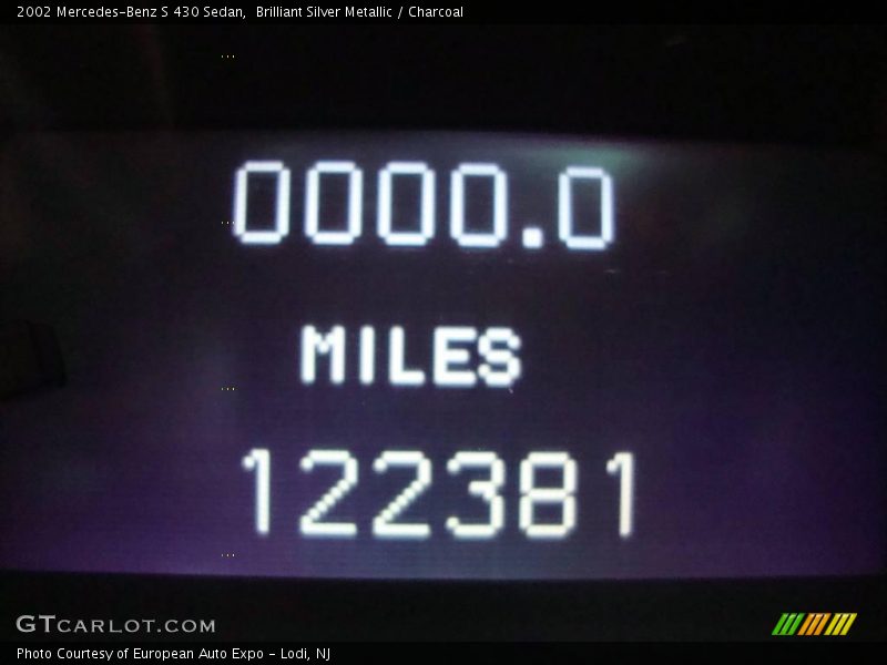 Brilliant Silver Metallic / Charcoal 2002 Mercedes-Benz S 430 Sedan