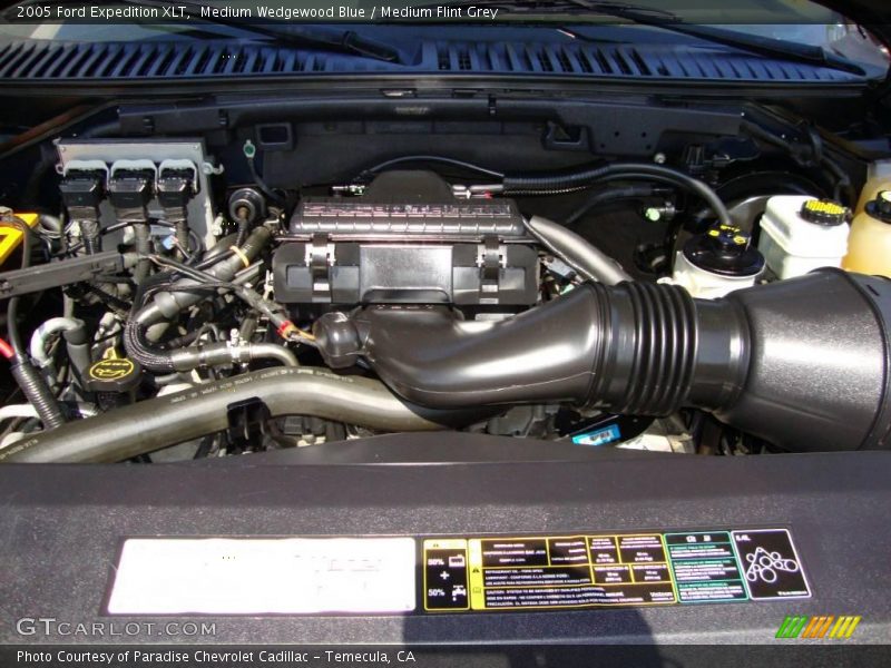 Medium Wedgewood Blue / Medium Flint Grey 2005 Ford Expedition XLT