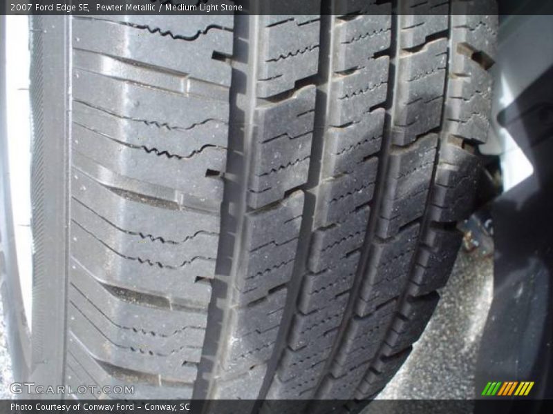 Pewter Metallic / Medium Light Stone 2007 Ford Edge SE