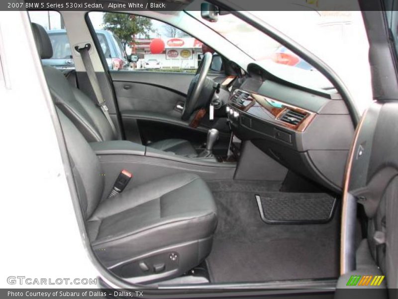 Alpine White / Black 2007 BMW 5 Series 530xi Sedan