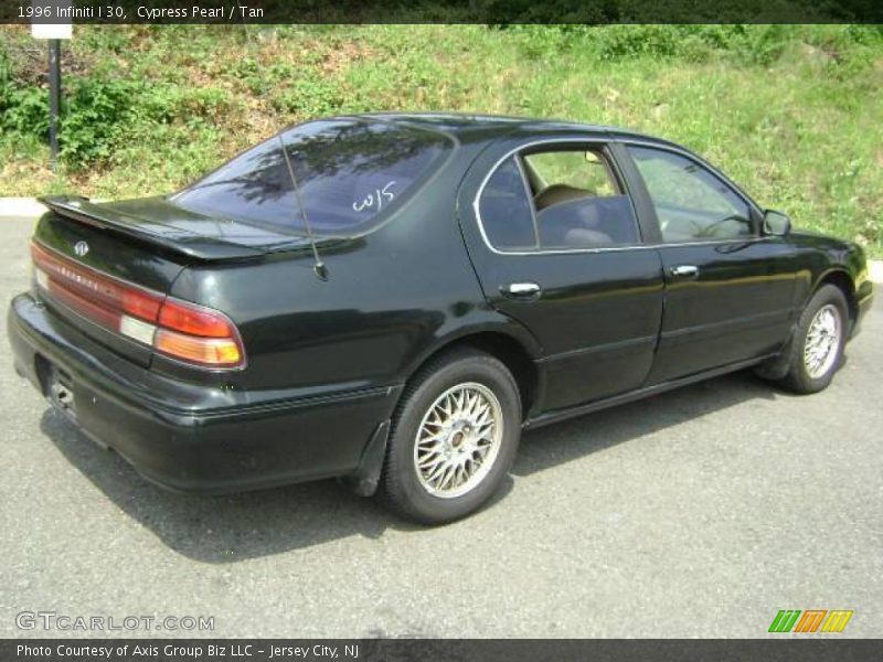 Cypress Pearl / Tan 1996 Infiniti I 30