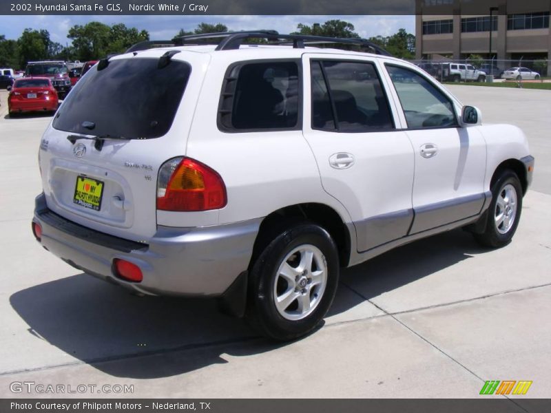 Nordic White / Gray 2002 Hyundai Santa Fe GLS