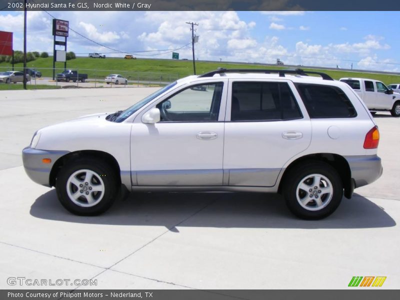 Nordic White / Gray 2002 Hyundai Santa Fe GLS