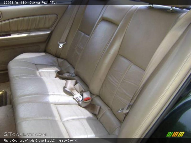 Cypress Pearl / Tan 1996 Infiniti I 30