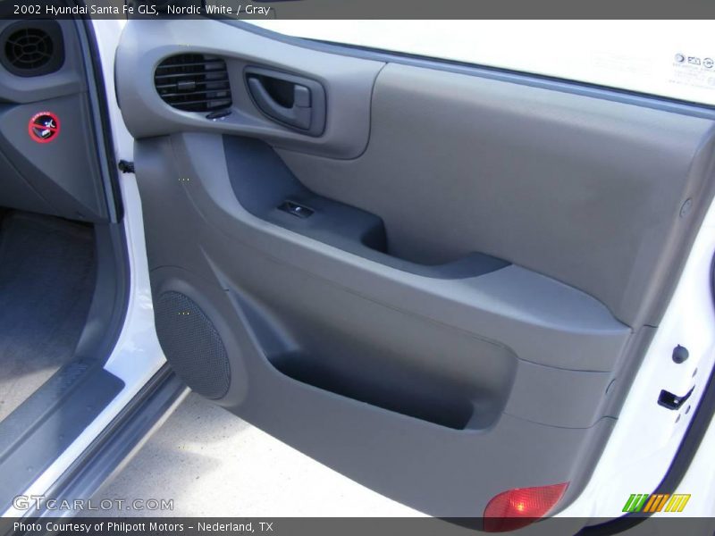 Nordic White / Gray 2002 Hyundai Santa Fe GLS