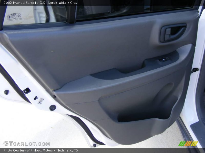 Nordic White / Gray 2002 Hyundai Santa Fe GLS