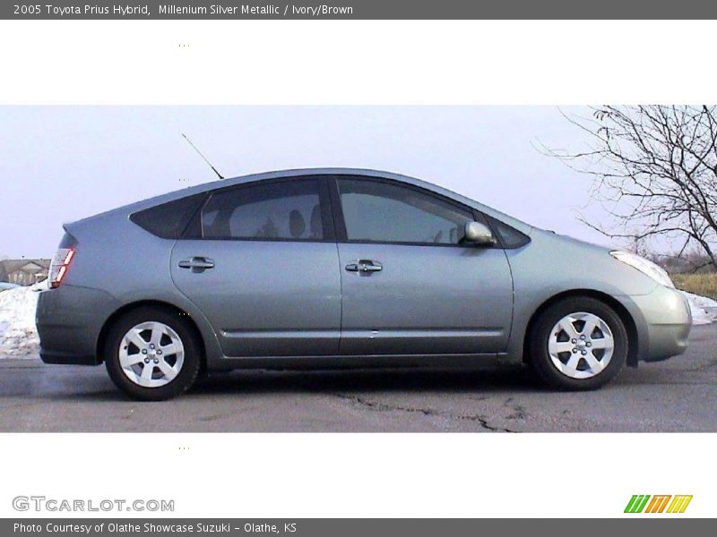 Millenium Silver Metallic / Ivory/Brown 2005 Toyota Prius Hybrid