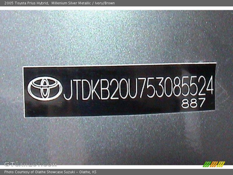 Millenium Silver Metallic / Ivory/Brown 2005 Toyota Prius Hybrid