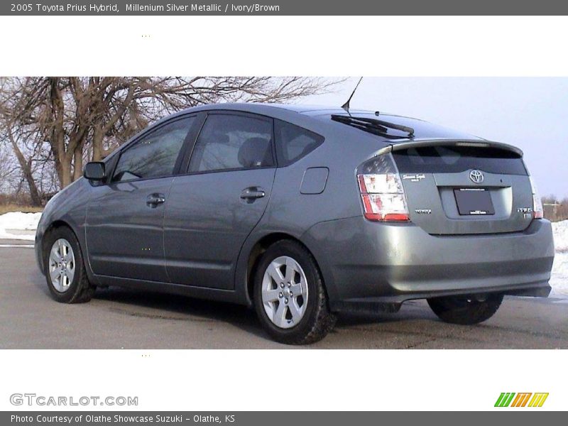 Millenium Silver Metallic / Ivory/Brown 2005 Toyota Prius Hybrid
