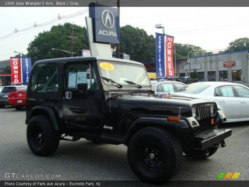 Black / Gray 1990 Jeep Wrangler S 4x4