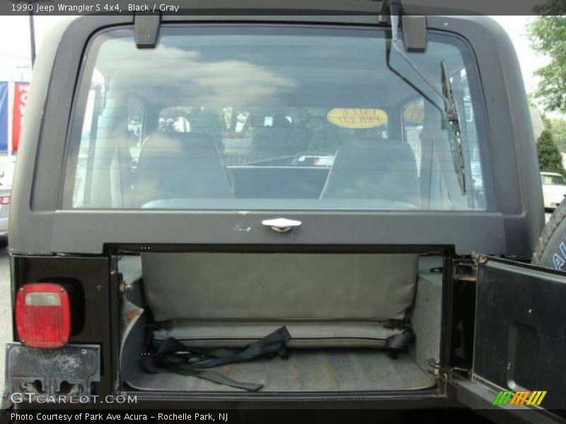 Black / Gray 1990 Jeep Wrangler S 4x4