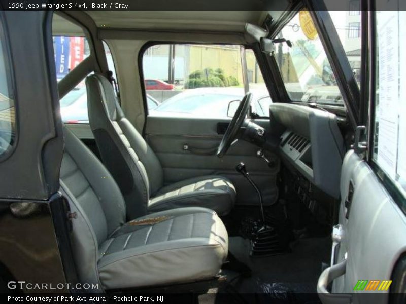 Black / Gray 1990 Jeep Wrangler S 4x4