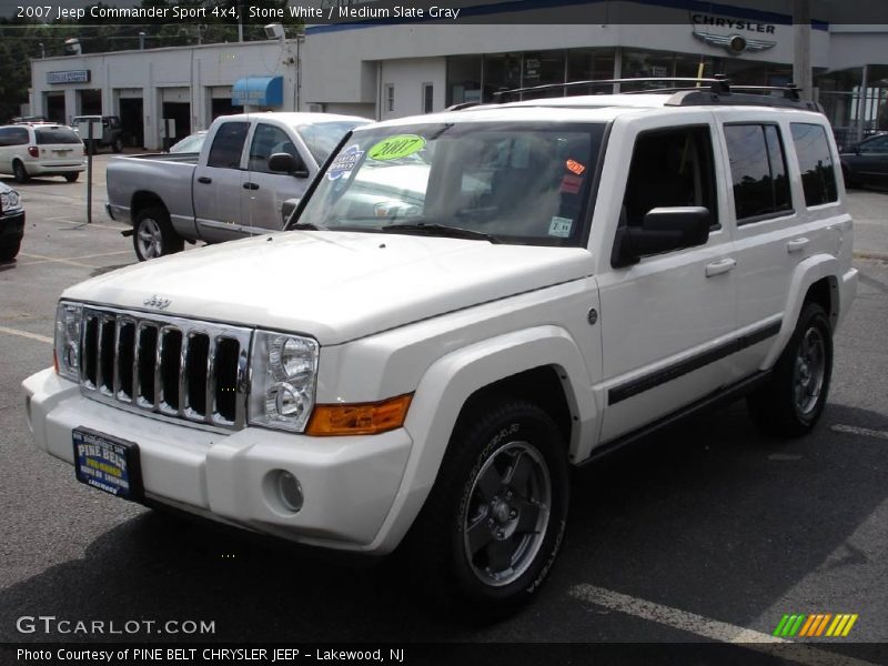 Stone White / Medium Slate Gray 2007 Jeep Commander Sport 4x4