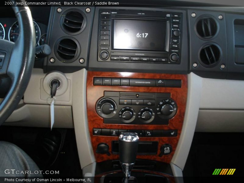 Black Clearcoat / Saddle Brown 2007 Jeep Commander Limited