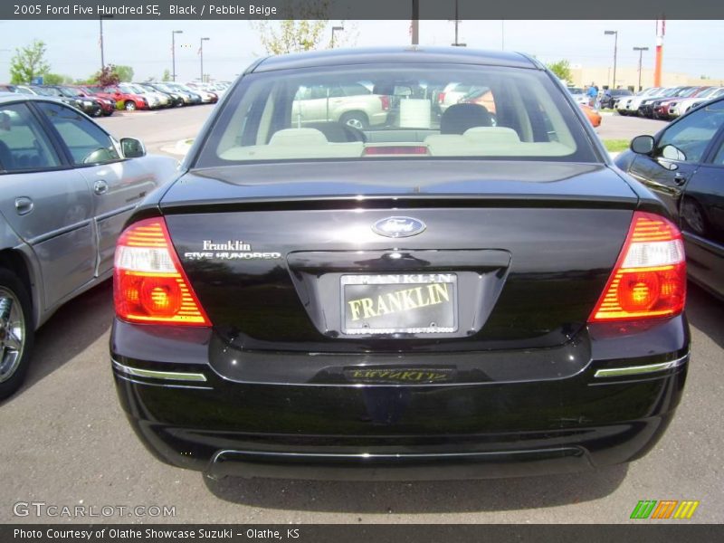 Black / Pebble Beige 2005 Ford Five Hundred SE