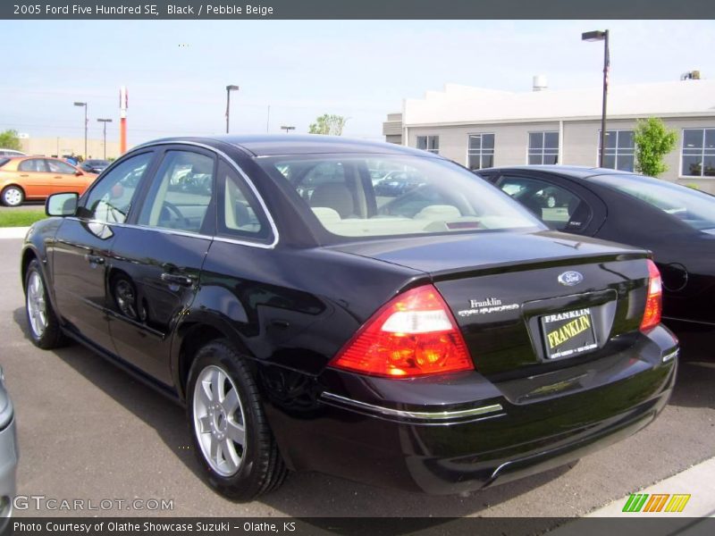 Black / Pebble Beige 2005 Ford Five Hundred SE