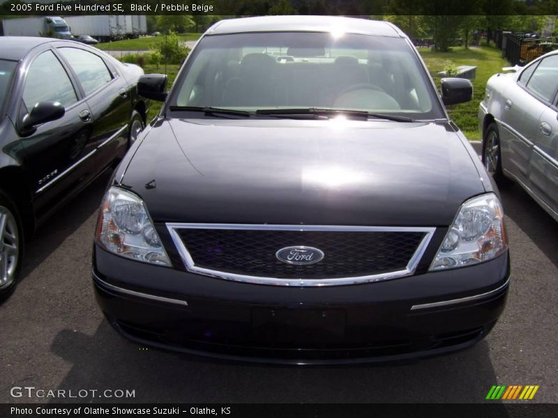 Black / Pebble Beige 2005 Ford Five Hundred SE
