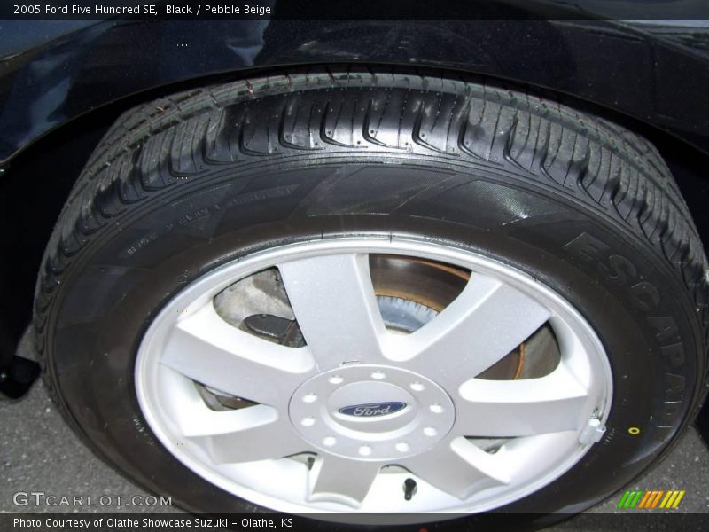 Black / Pebble Beige 2005 Ford Five Hundred SE