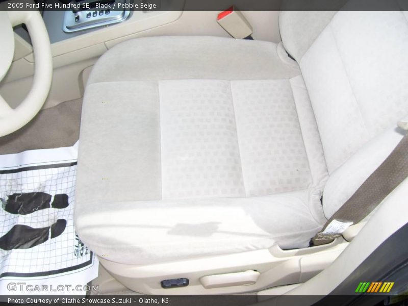 Black / Pebble Beige 2005 Ford Five Hundred SE