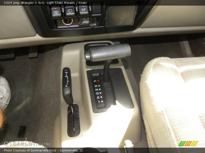 Light Khaki Metallic / Khaki 2004 Jeep Wrangler X 4x4