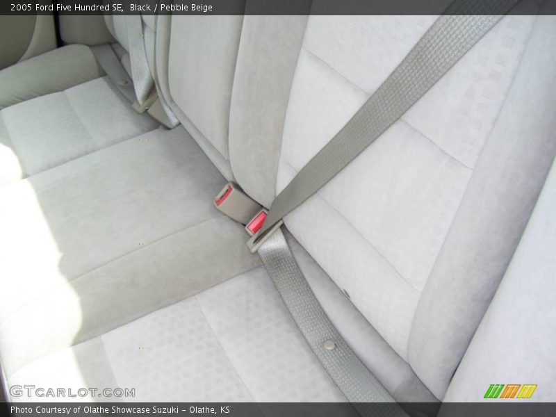 Black / Pebble Beige 2005 Ford Five Hundred SE