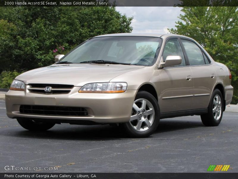 Naples Gold Metallic / Ivory 2000 Honda Accord SE Sedan