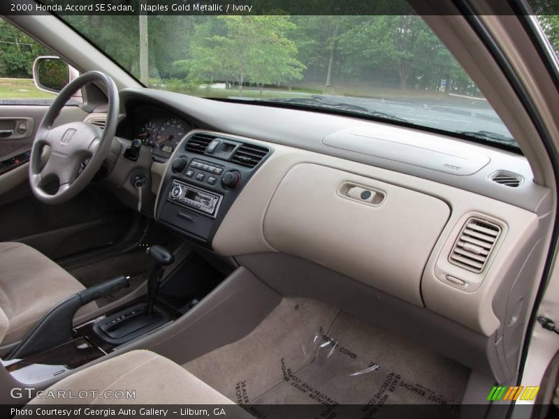 Naples Gold Metallic / Ivory 2000 Honda Accord SE Sedan