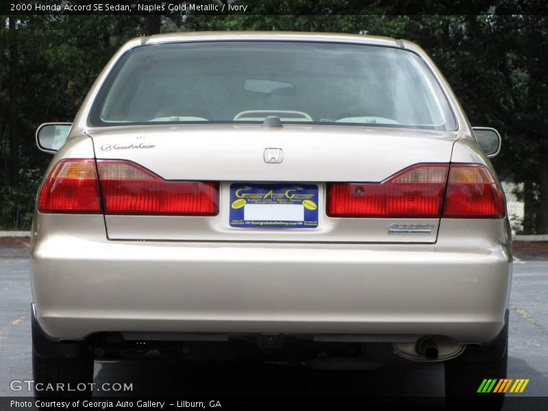 Naples Gold Metallic / Ivory 2000 Honda Accord SE Sedan