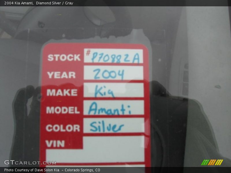 Diamond Silver / Gray 2004 Kia Amanti