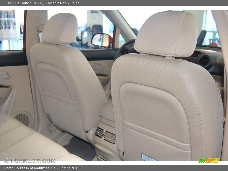 Volcanic Red / Beige 2007 Kia Rondo LX V6