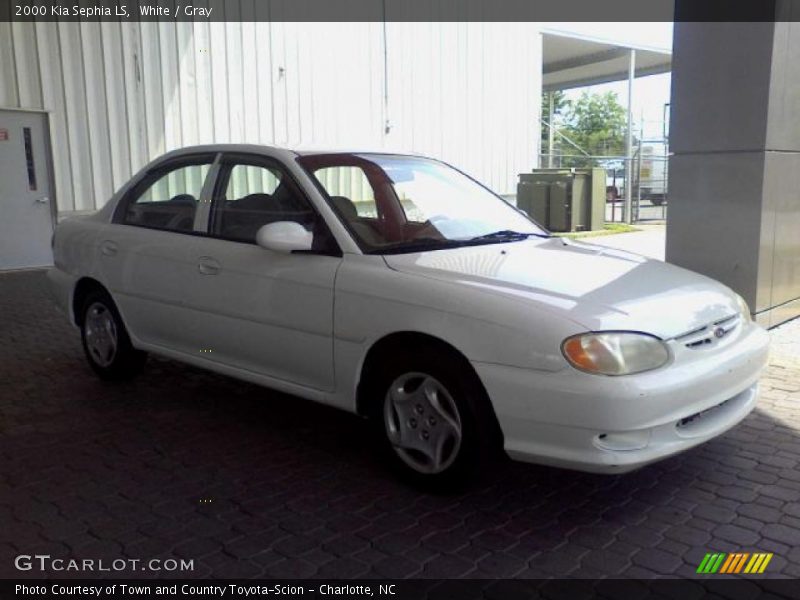 White / Gray 2000 Kia Sephia LS