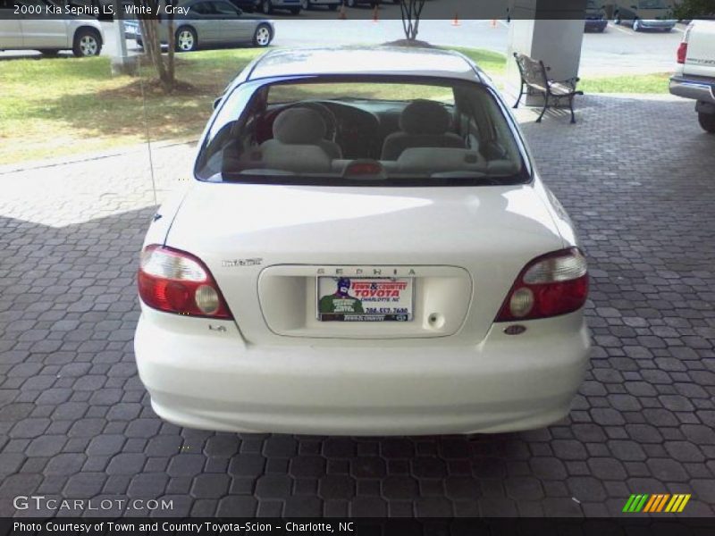 White / Gray 2000 Kia Sephia LS