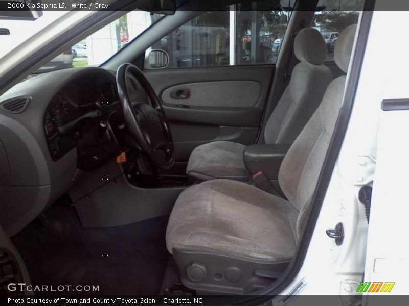 White / Gray 2000 Kia Sephia LS