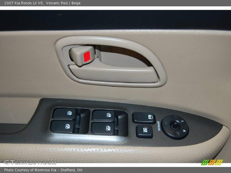 Volcanic Red / Beige 2007 Kia Rondo LX V6