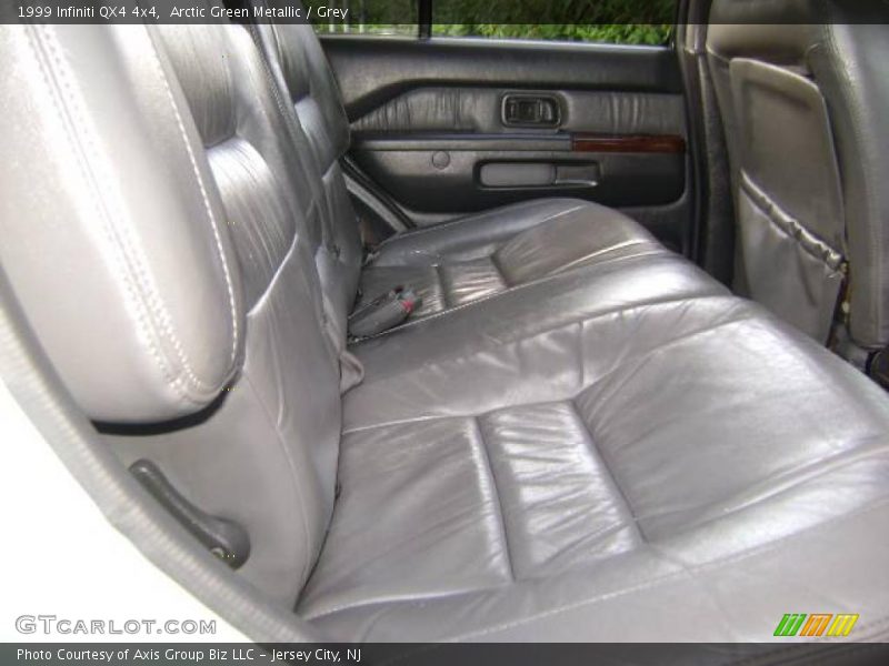 Arctic Green Metallic / Grey 1999 Infiniti QX4 4x4