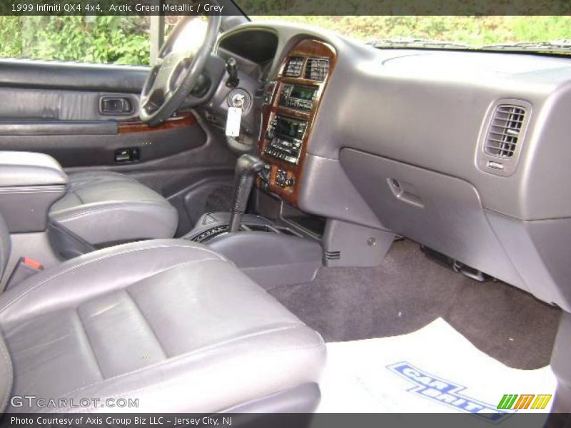 Arctic Green Metallic / Grey 1999 Infiniti QX4 4x4