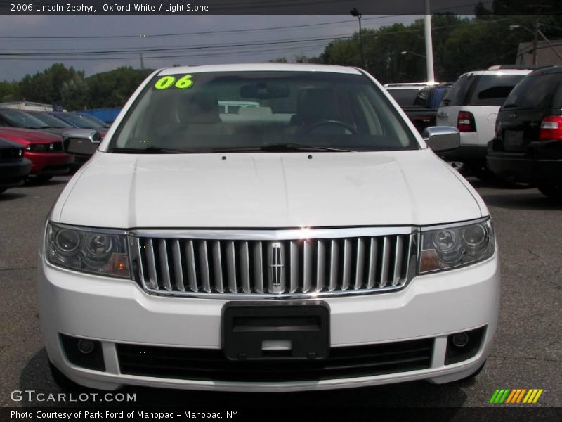 Oxford White / Light Stone 2006 Lincoln Zephyr