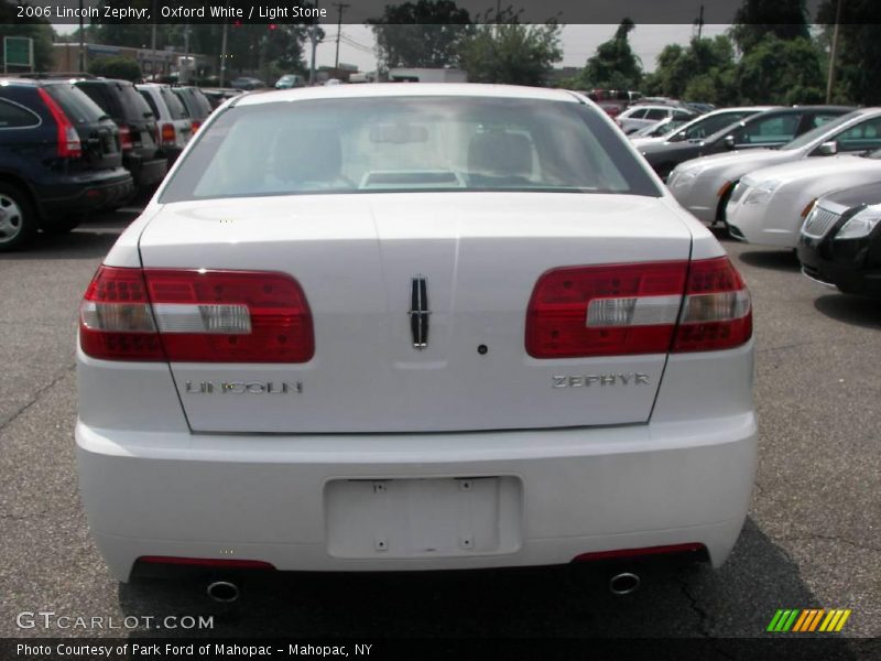 Oxford White / Light Stone 2006 Lincoln Zephyr