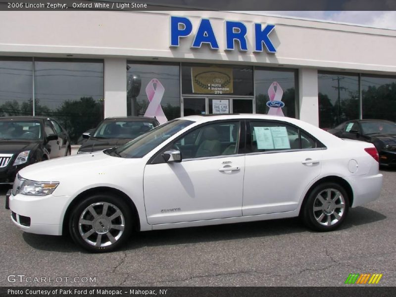 Oxford White / Light Stone 2006 Lincoln Zephyr